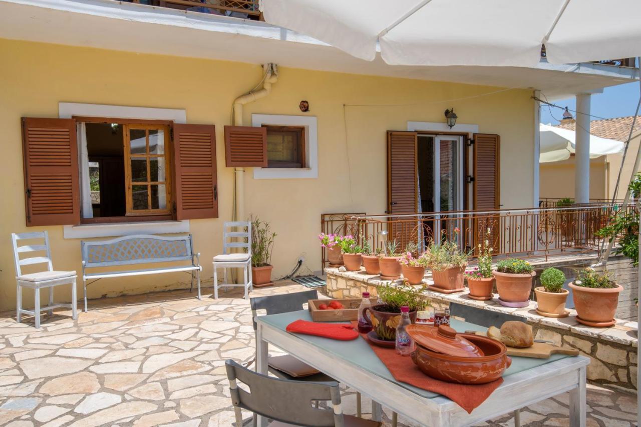 Voula Apartments Gaios Exterior foto